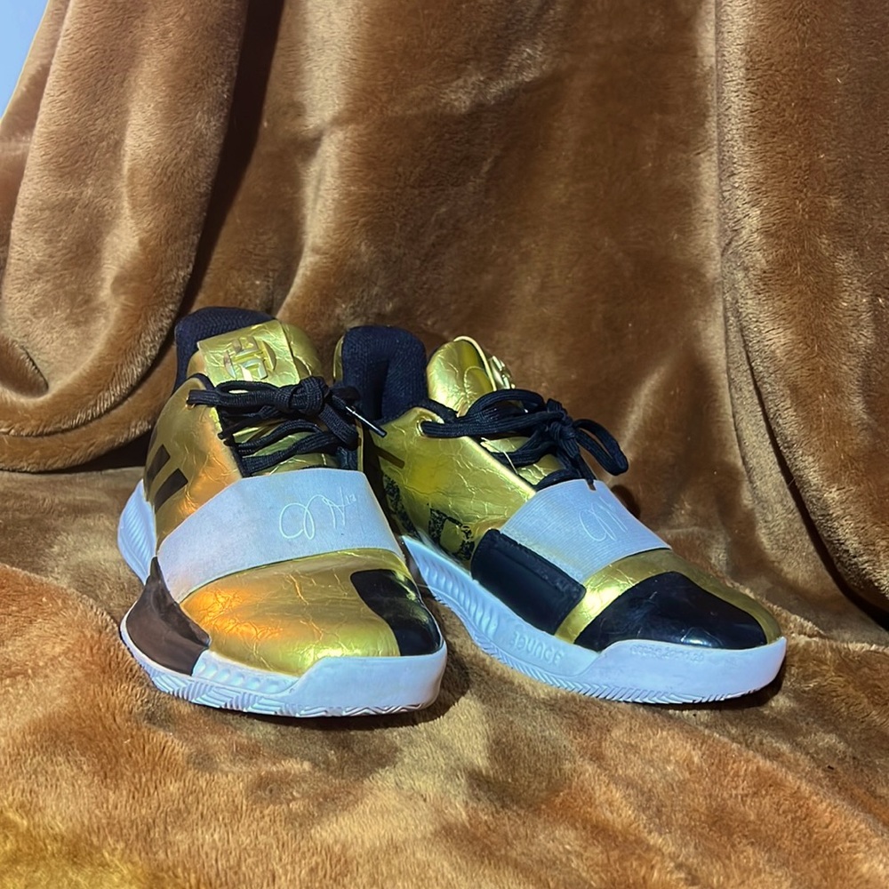 Adidas Harden Vol. 3 “imma star” gold court shoes